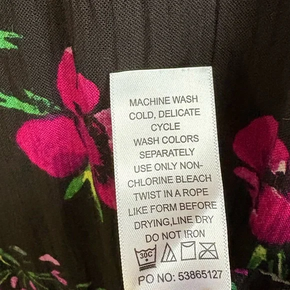 Woman Within-NWT 3X black/pink floral rayon V-neck crinkle dress. New with tags! - Picture 10 of 13